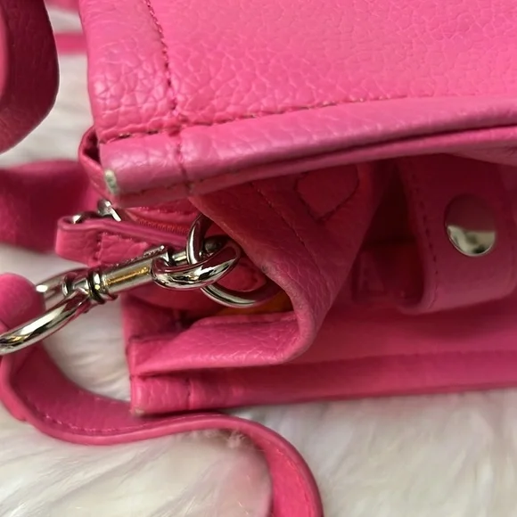 Marc Jacobs Vibrant Pink Tote Bag - Picture 12 of 12